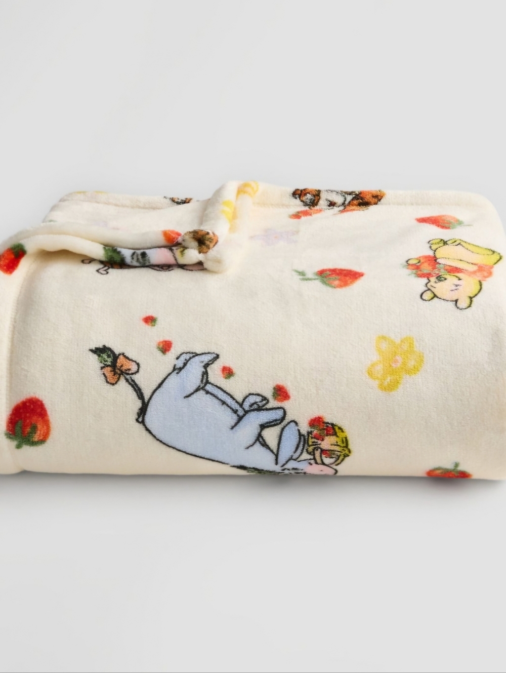Disney Cream Winnie the Pooh & Friends Plush Throw Blanket with Pastel Accents